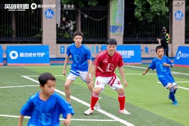 炸金花什么时候应该弃（在炸金花中，何时该选择弃牌？）